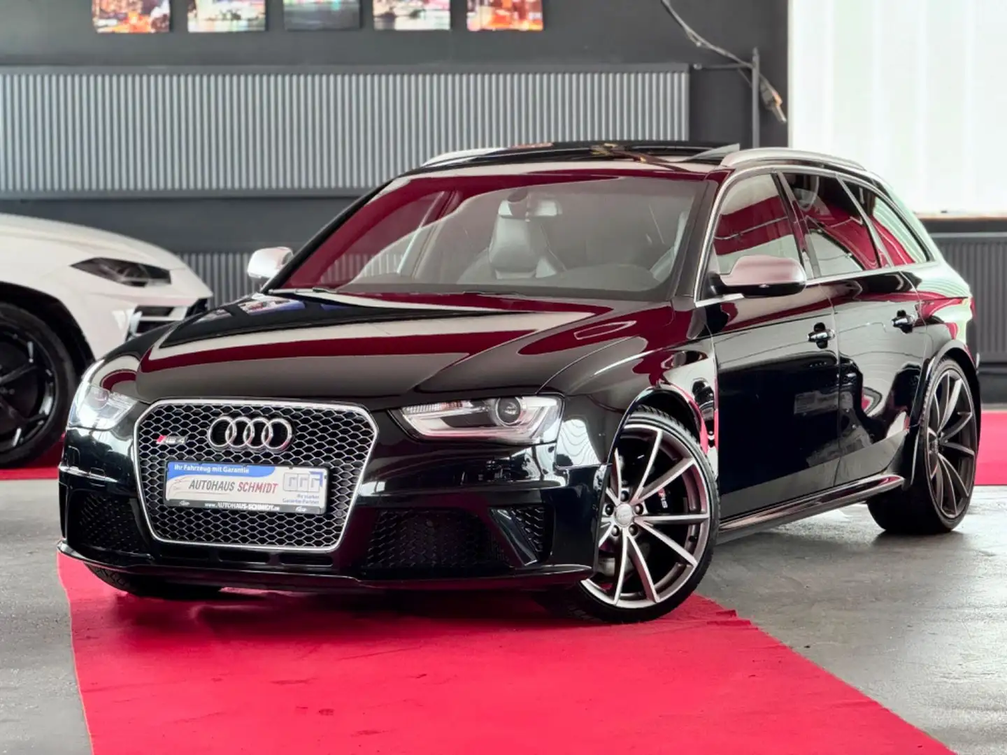 Audi RS4 4.2FSI quattro Pano B&O Navi Leder 20Zoll Noir - 1