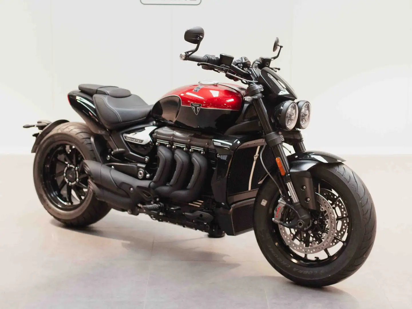 Triumph Rocket 3 R Storm Roşu - 1