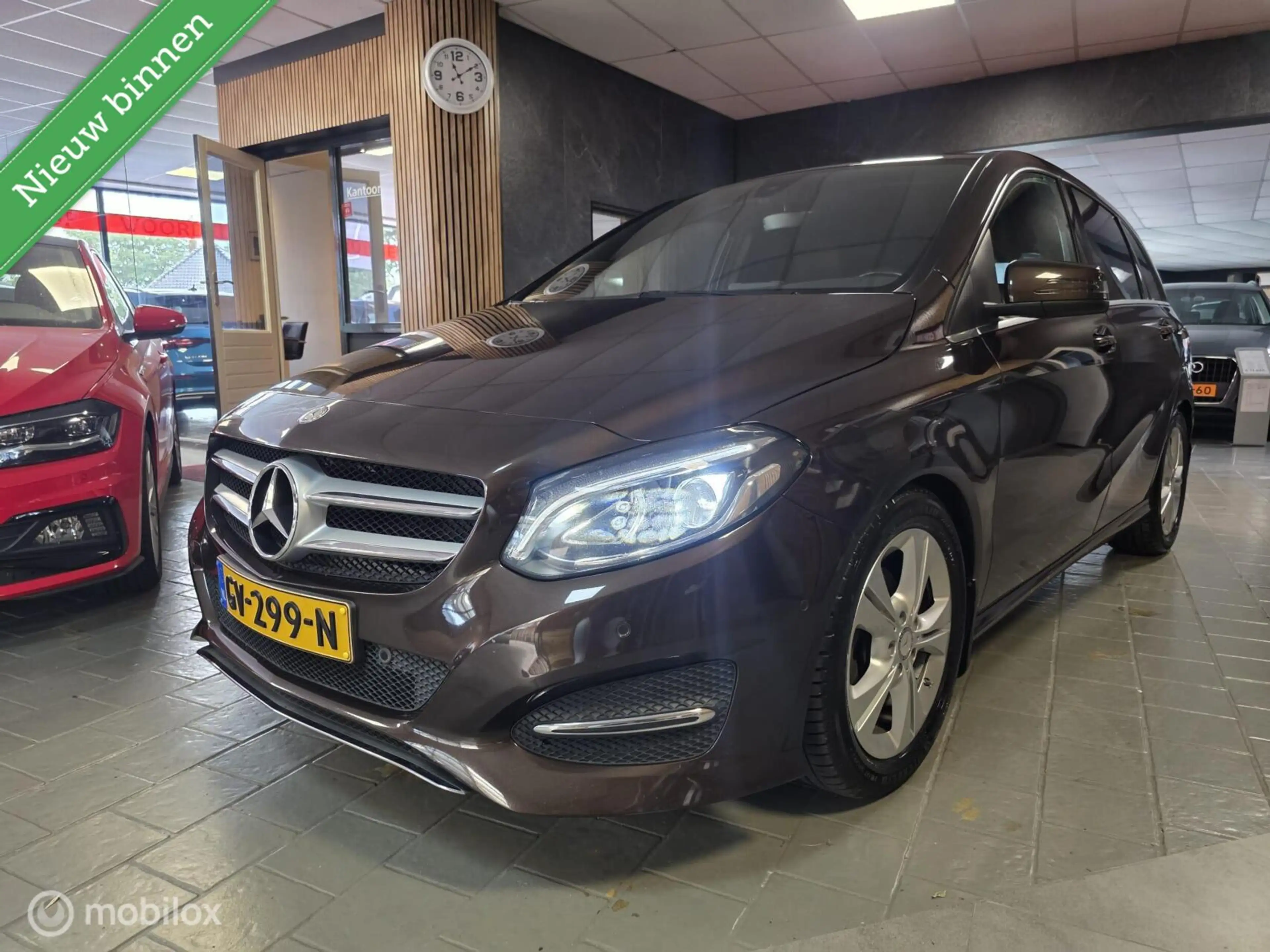Mercedes-Benz B 180 Ambition Dealer Onderh. Incl.APK+Afl.beurt — photo 2