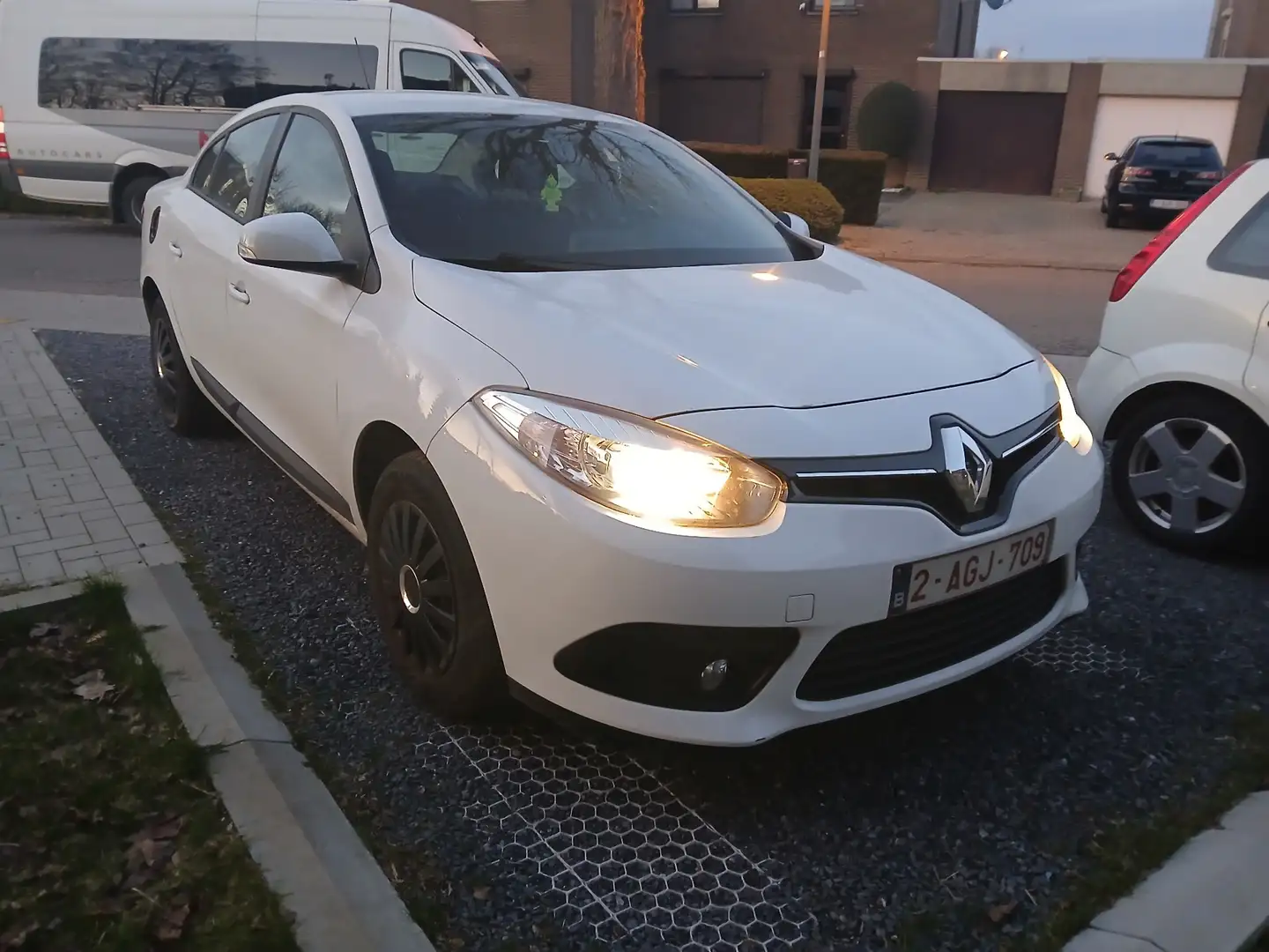 Renault Fluence dCi 110 FAP Sportway - 1