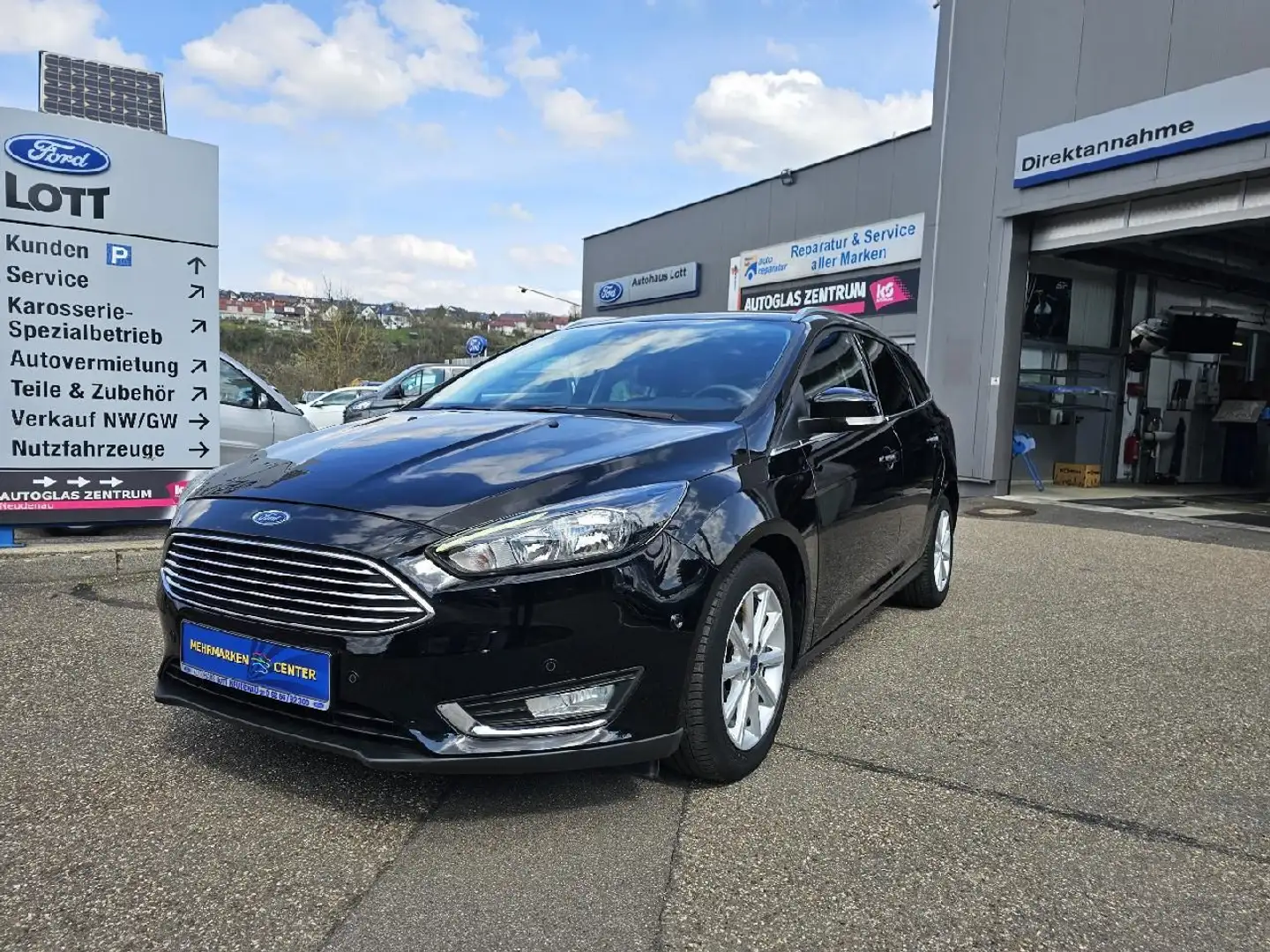 Ford Focus Turnier Titanium *NAVI*TEMP*PDC*WINPAK*USB Noir - 1