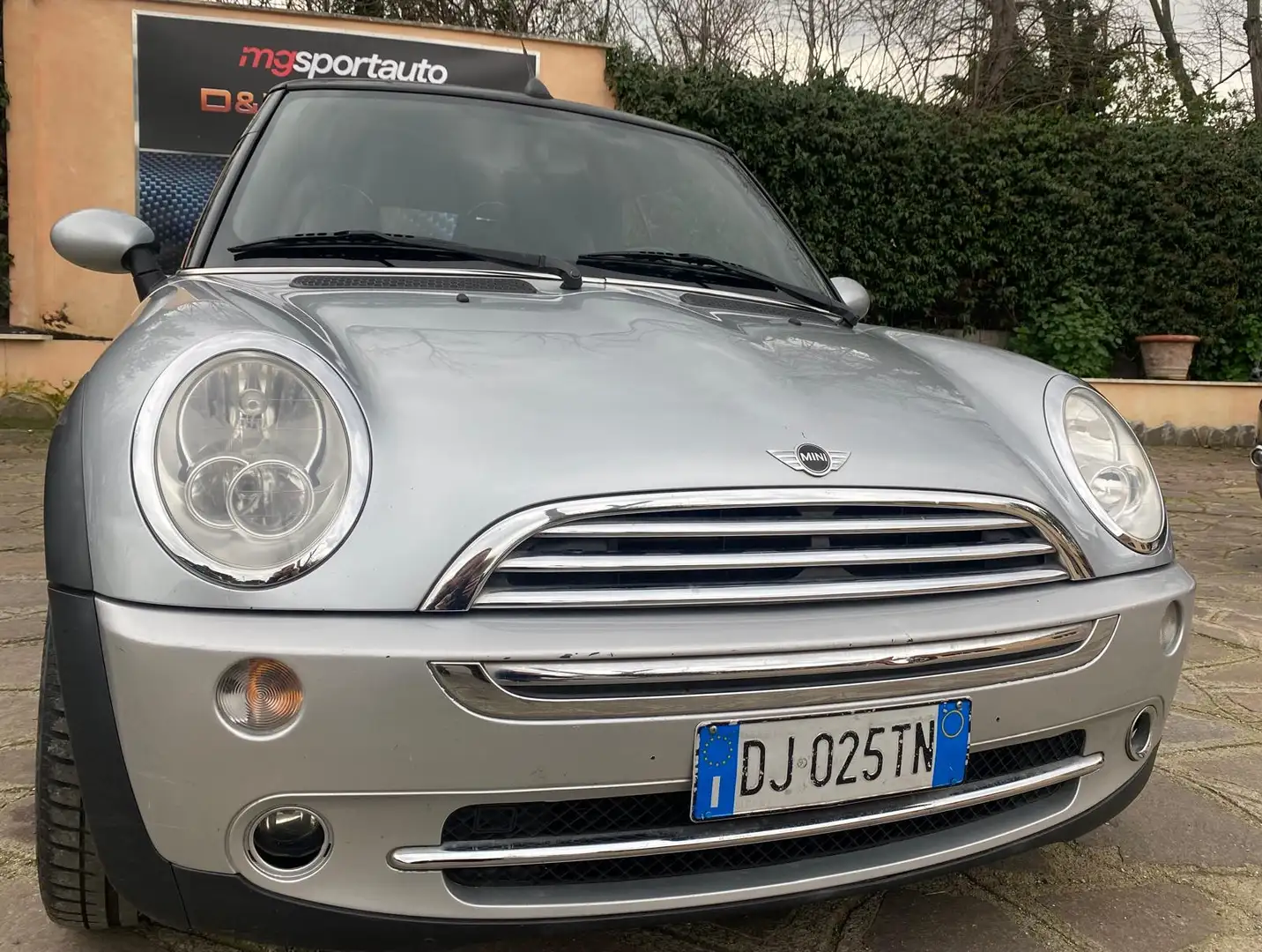 MINI Cooper Cabrio TAGLIANDATA -GOMMATA -SI ZTL Silber - 2