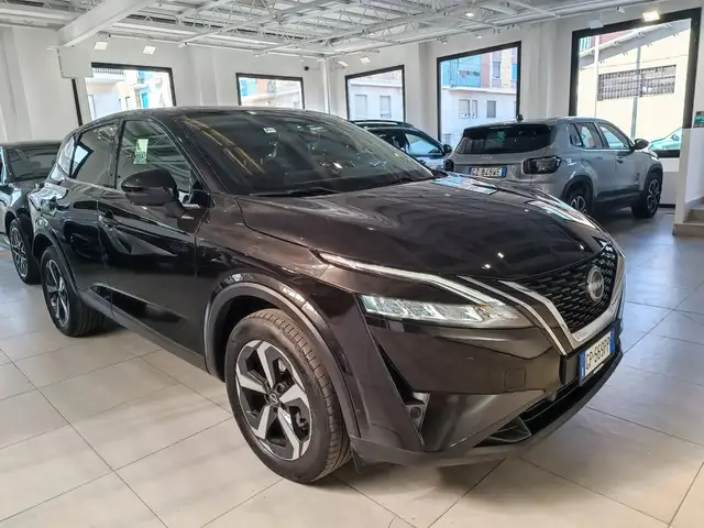 Nissan Qashqai view 2