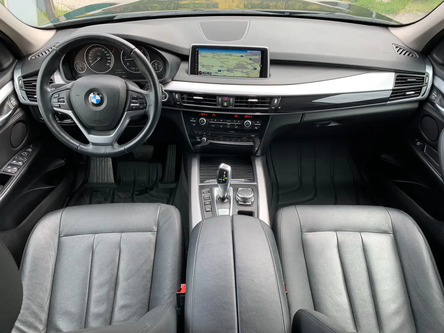 BMW X5 xDrive30d Ö.-Paket Aut. * Servicegepflegt * Schwarz - 2