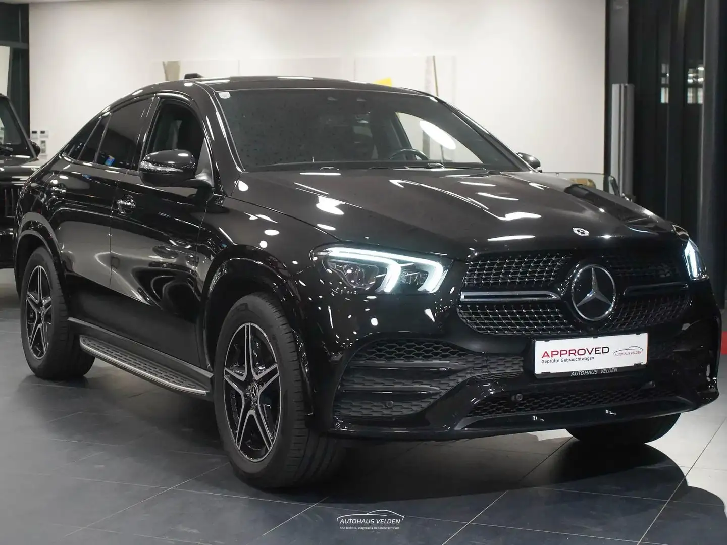 Mercedes-Benz GLE 400 GLE 400 d 4Matic Coupe (167.323) Schwarz - 1