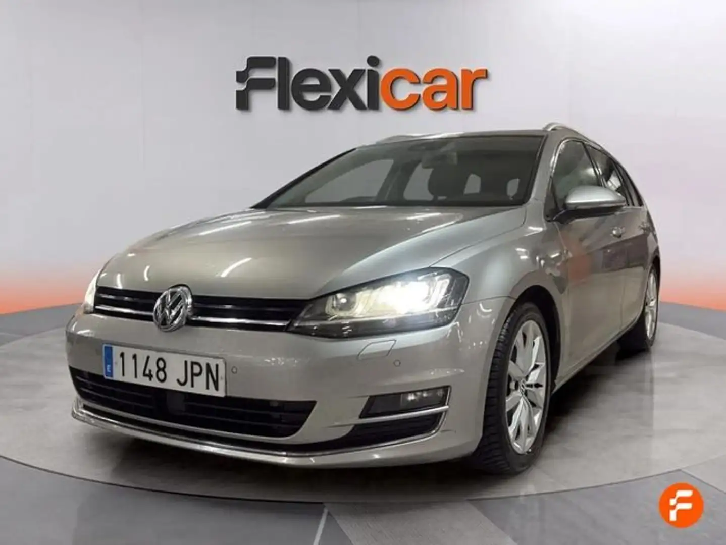 Volkswagen Golf Variant 2.0TDI CR BMT Advance DSG 150 Beige - 2