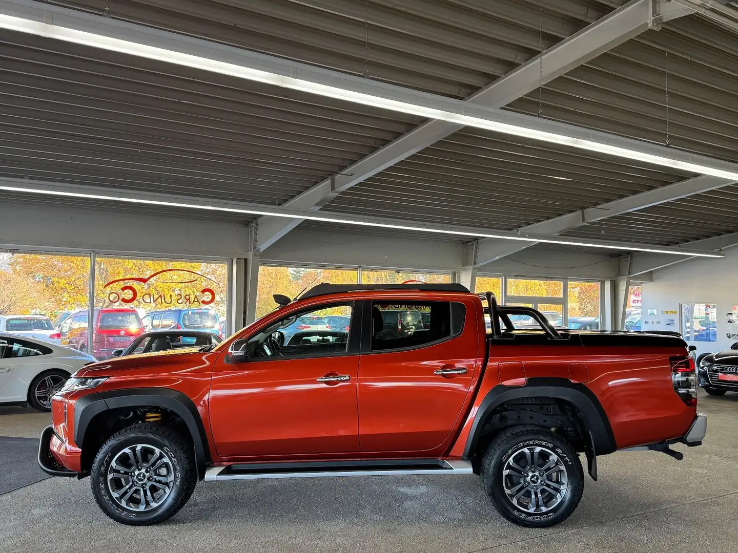 Mitsubishi L200 Spirit D-Cab 4WD *off-road Paket*SHZ*LED*19 Orange - 2