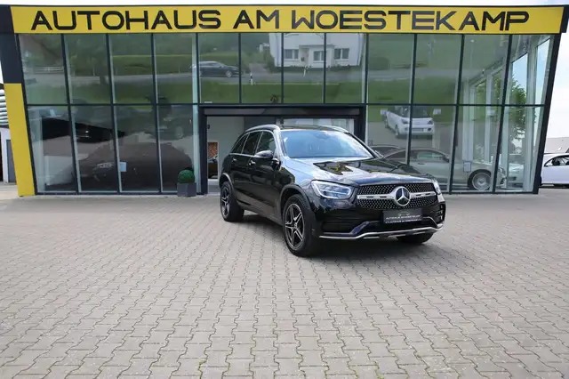 Mercedes-Benz GLC 300 DE*AMG*RFK*AHK*PANO*VIRTUAL*LED*ALCANTARA*8FACH