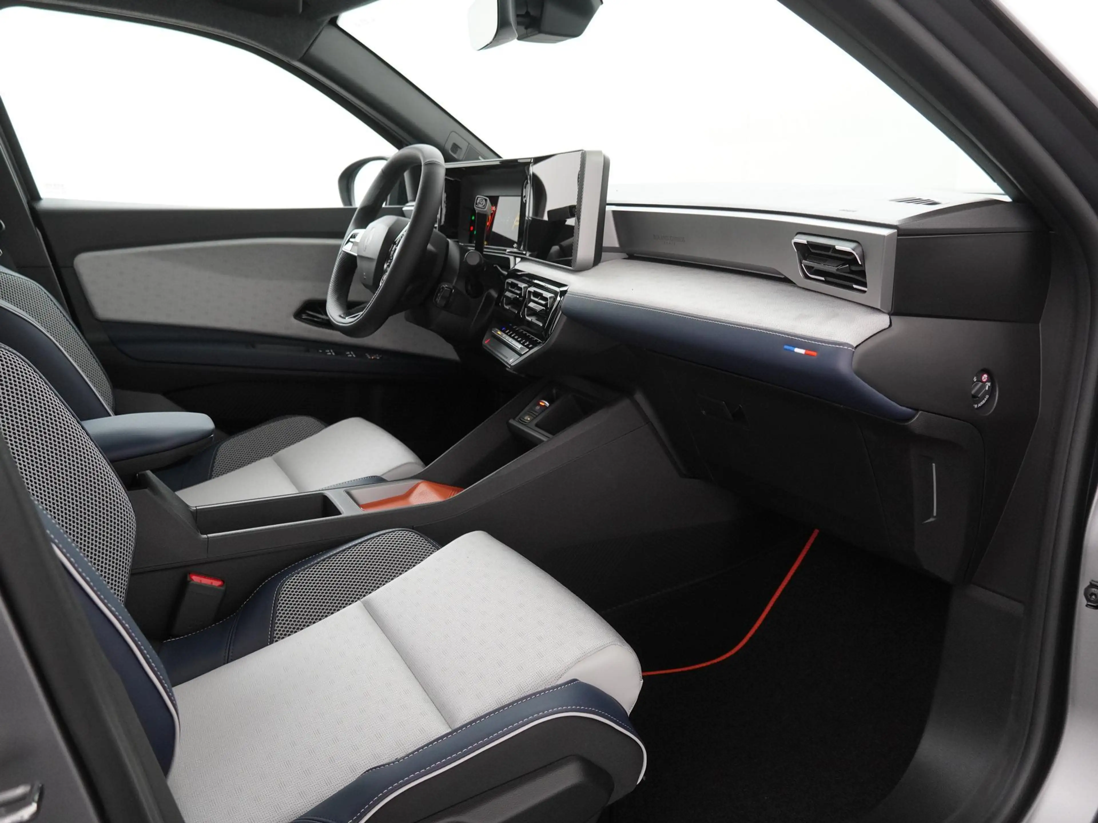 Renault R 5 comfort range Roland-Garros 52 kWh | Harman Kardon — photo 12