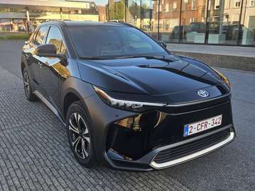 BZ4X 71.4 kWh 2WD Business Plus