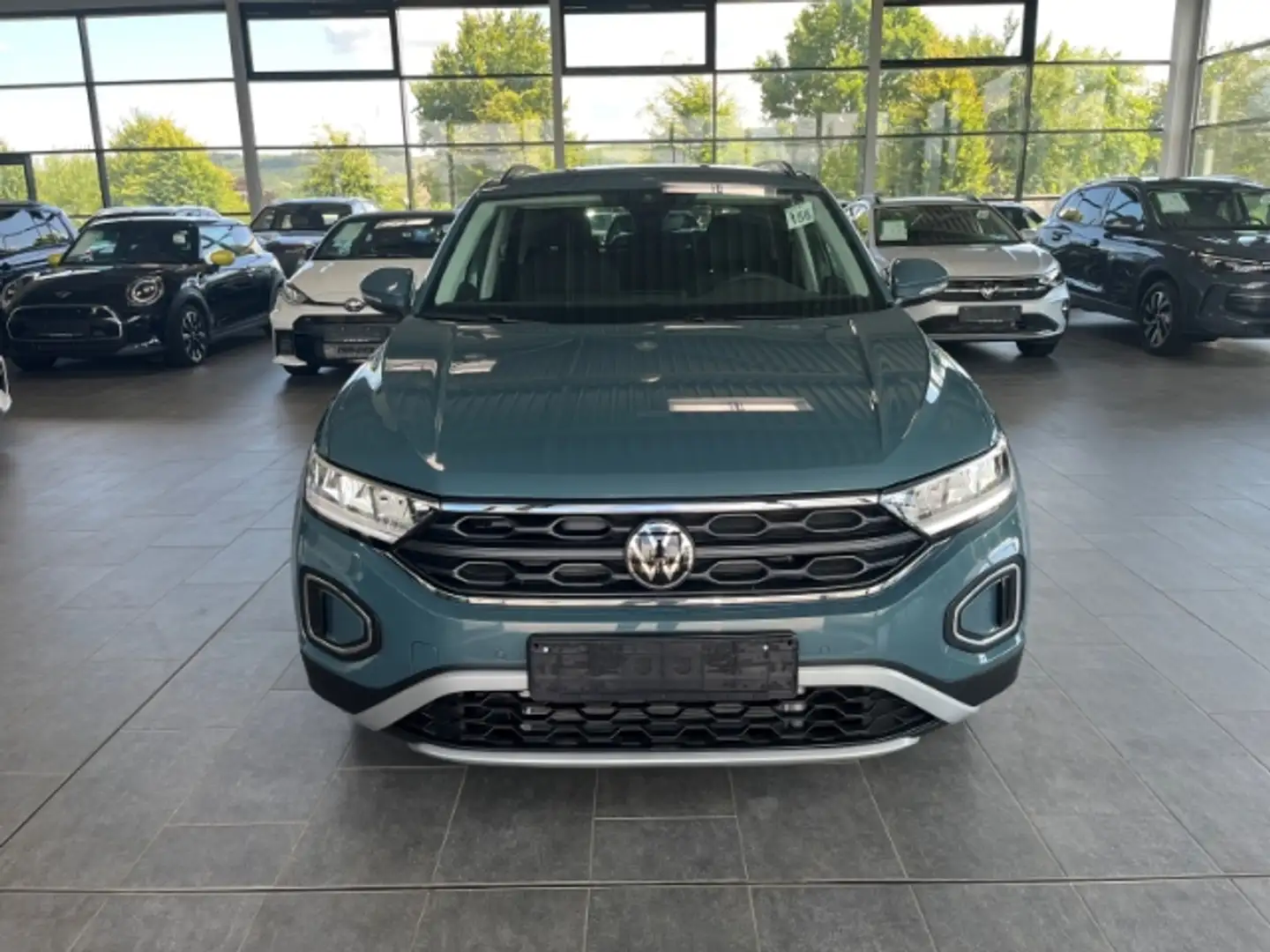 Volkswagen T-Roc Prime 1.5 TSI Navi Keyless LED Kamera ACC Winterpa Azul - 2