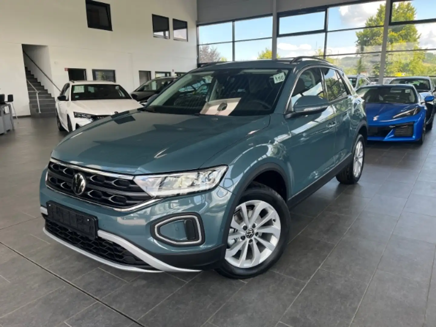Volkswagen T-Roc Prime 1.5 TSI Navi Keyless LED Kamera ACC Winterpa Azul - 1