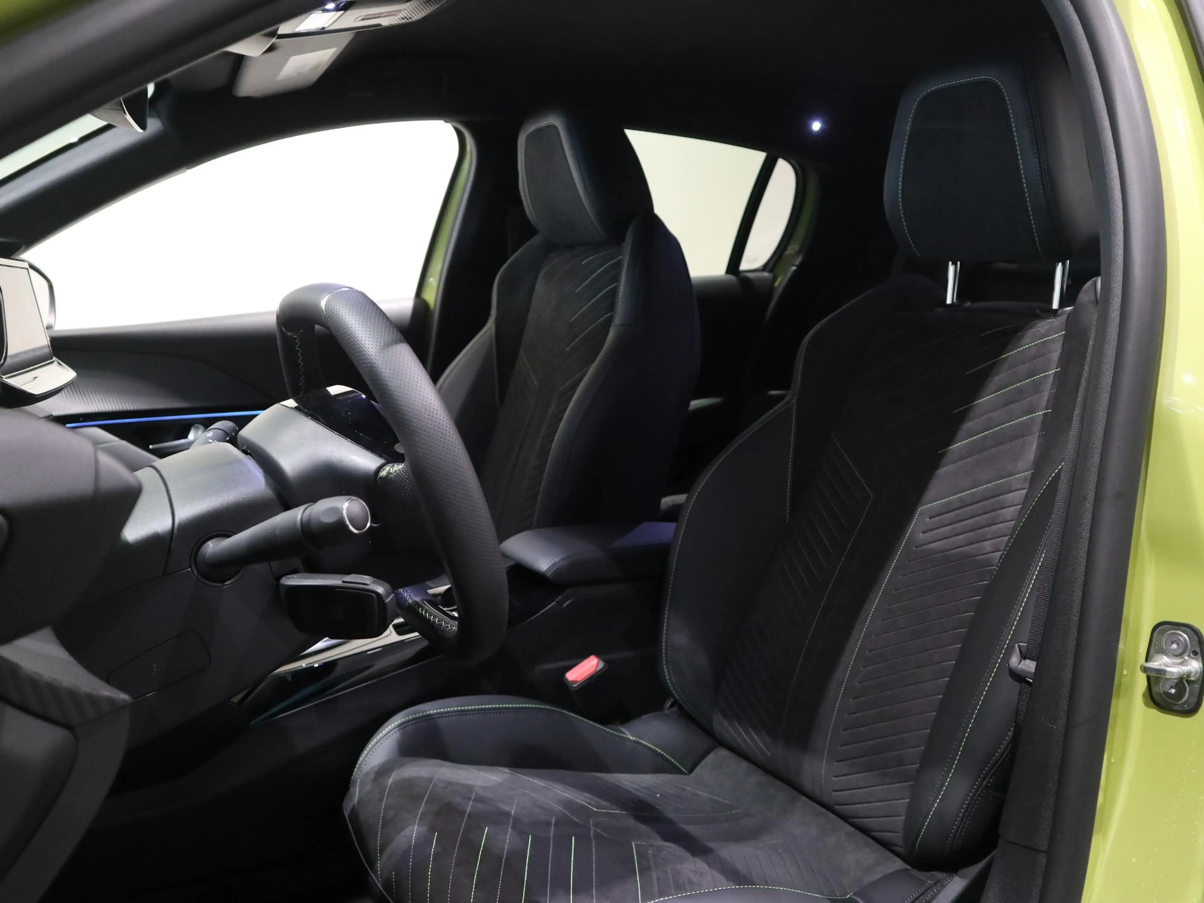 Peugeot e-208 GT 51 kWh - SPORTSTOELEN - APPLE CARPLAY/ANDROID A — photo 6