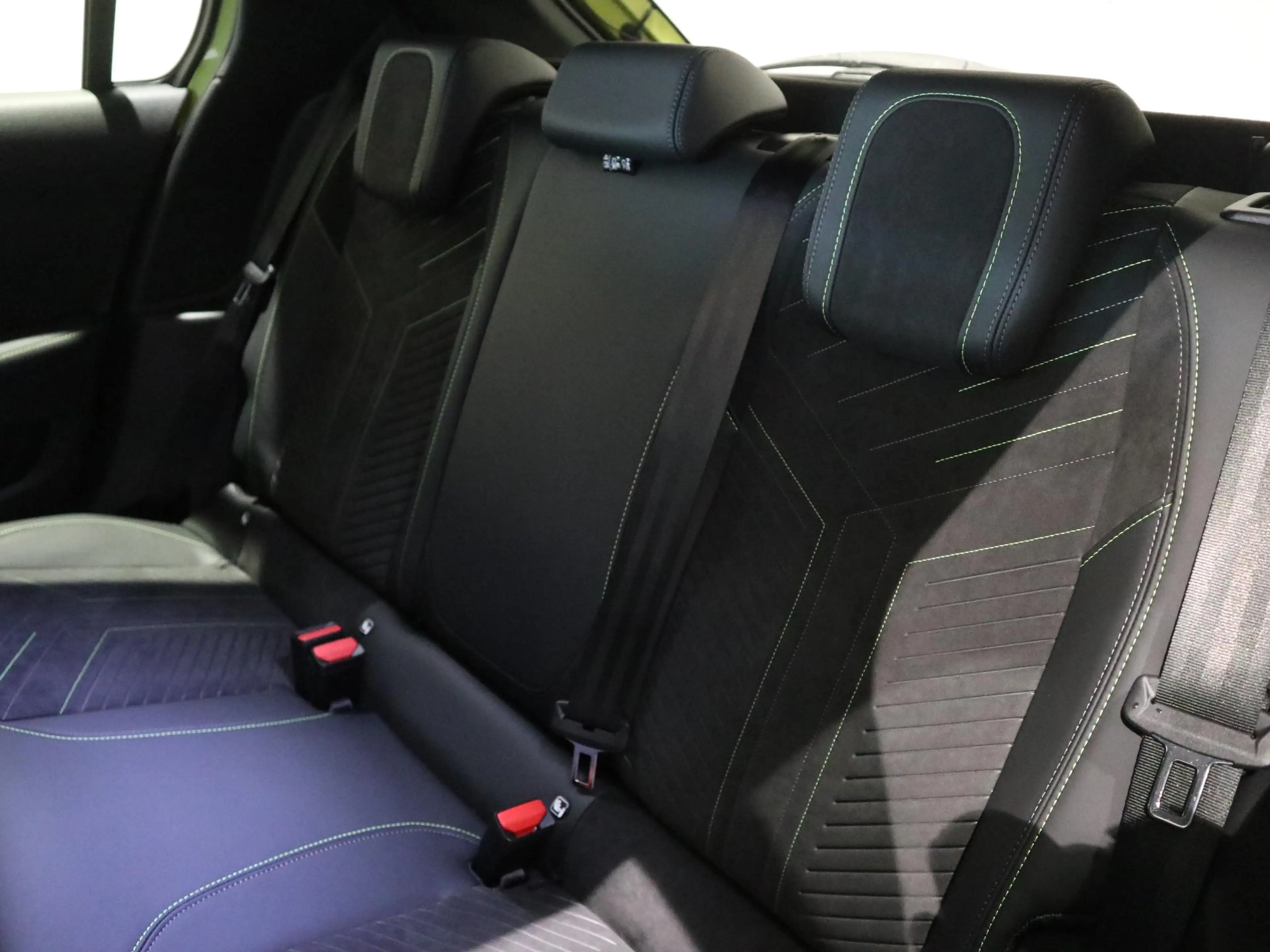 Peugeot e-208 GT 51 kWh - SPORTSTOELEN - APPLE CARPLAY/ANDROID A — photo 7
