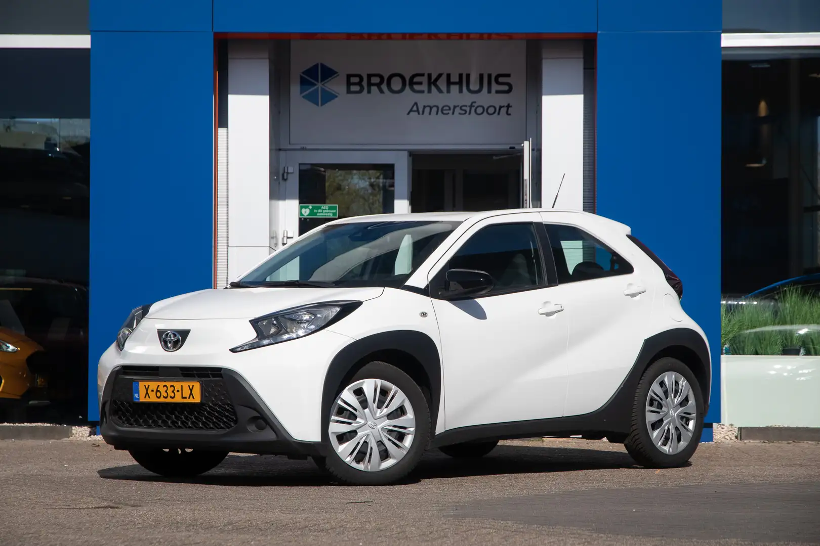 Toyota Aygo X 1.0 VVT-i MT Play| Camera | Apple Carplay/Android Wit - 1