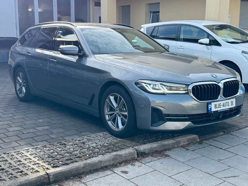 BMW 520 d Aut. Touring Virtual*HUD*AHK*ACC*LED* — photo 3