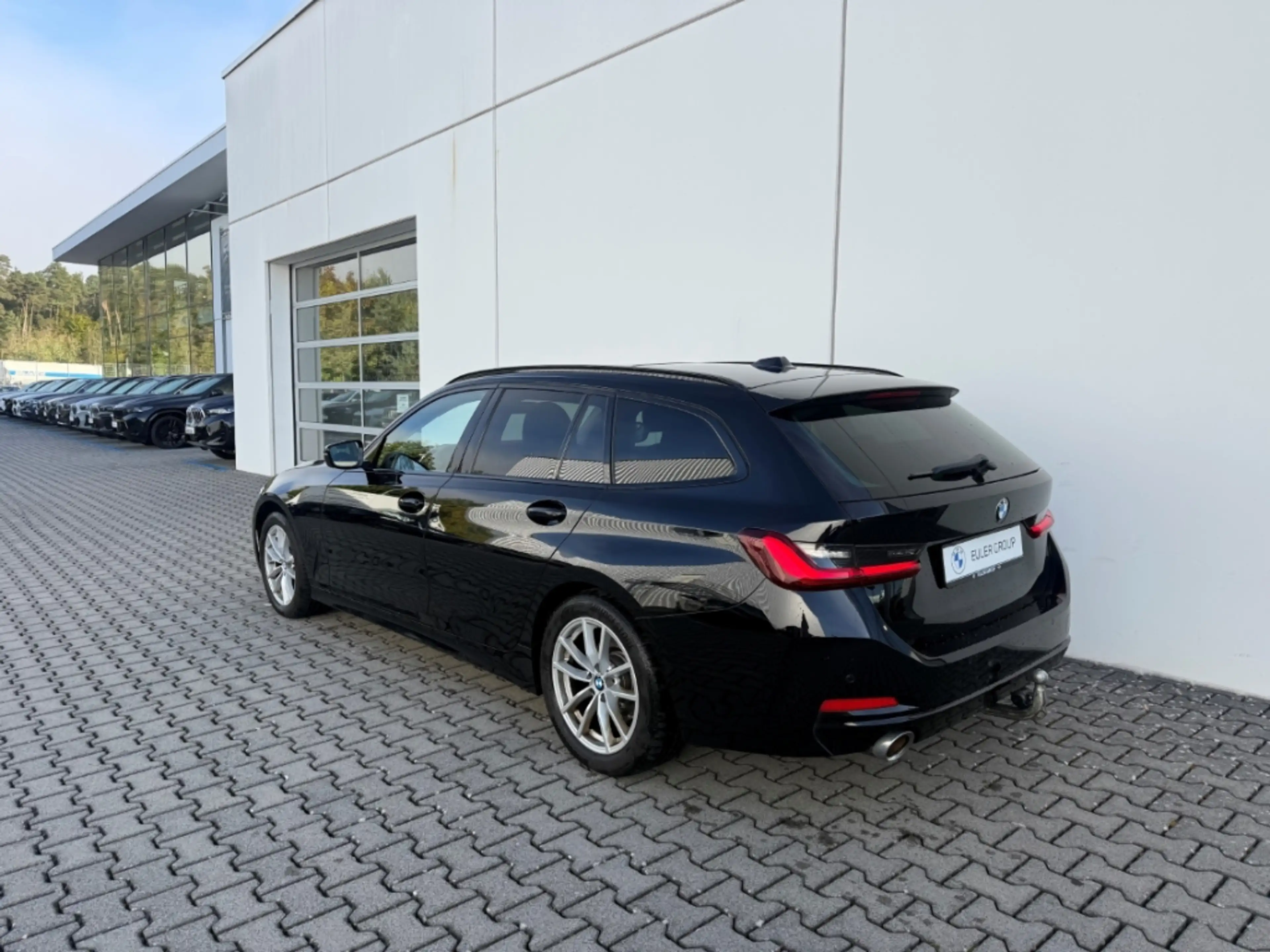 BMW 320 iA Touring AHK-klappbar AHK Panorama Navi Digitale — photo 4