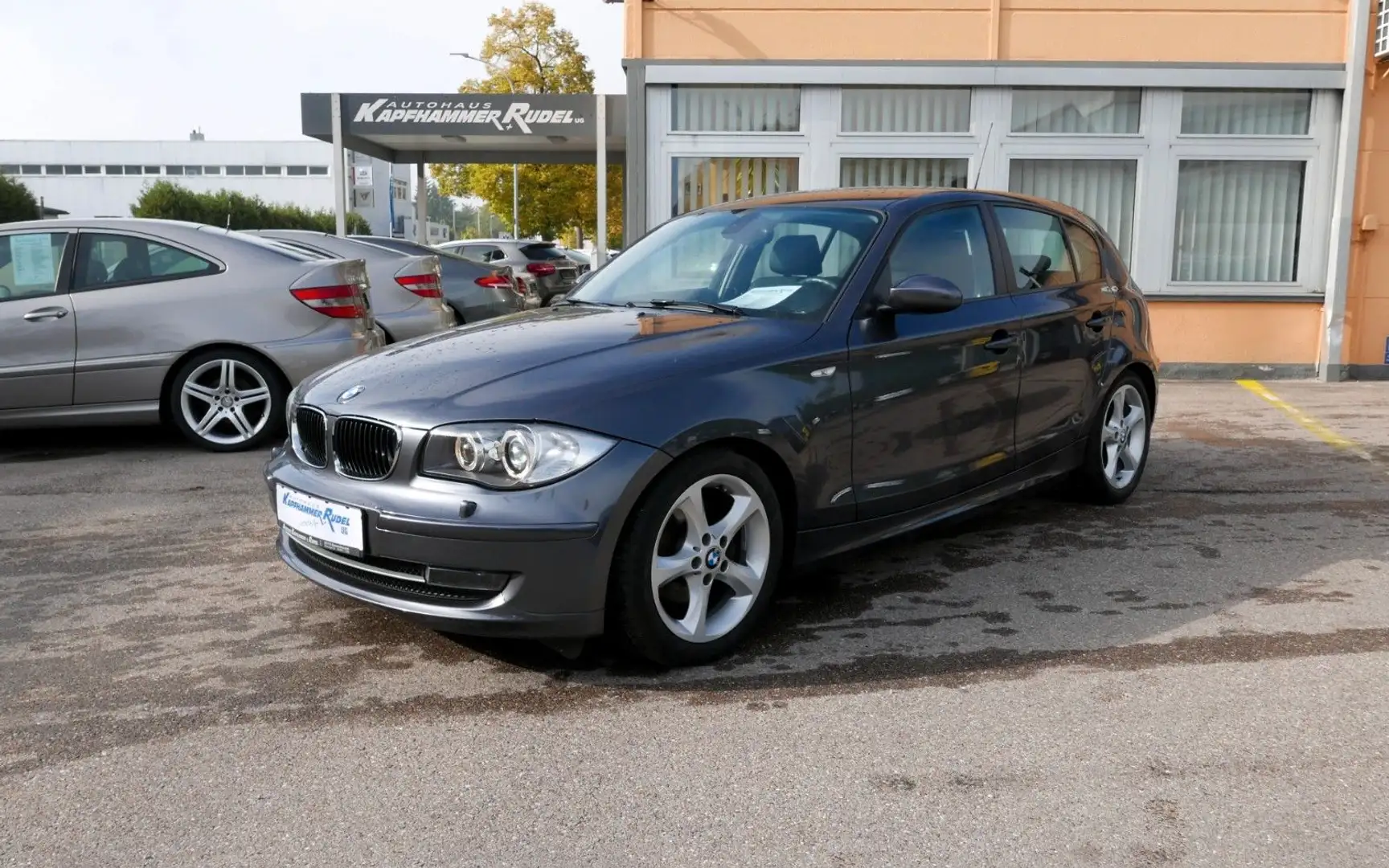 BMW 120 d /ADVANTAGE/Sportsitze/XENON Grau - 2
