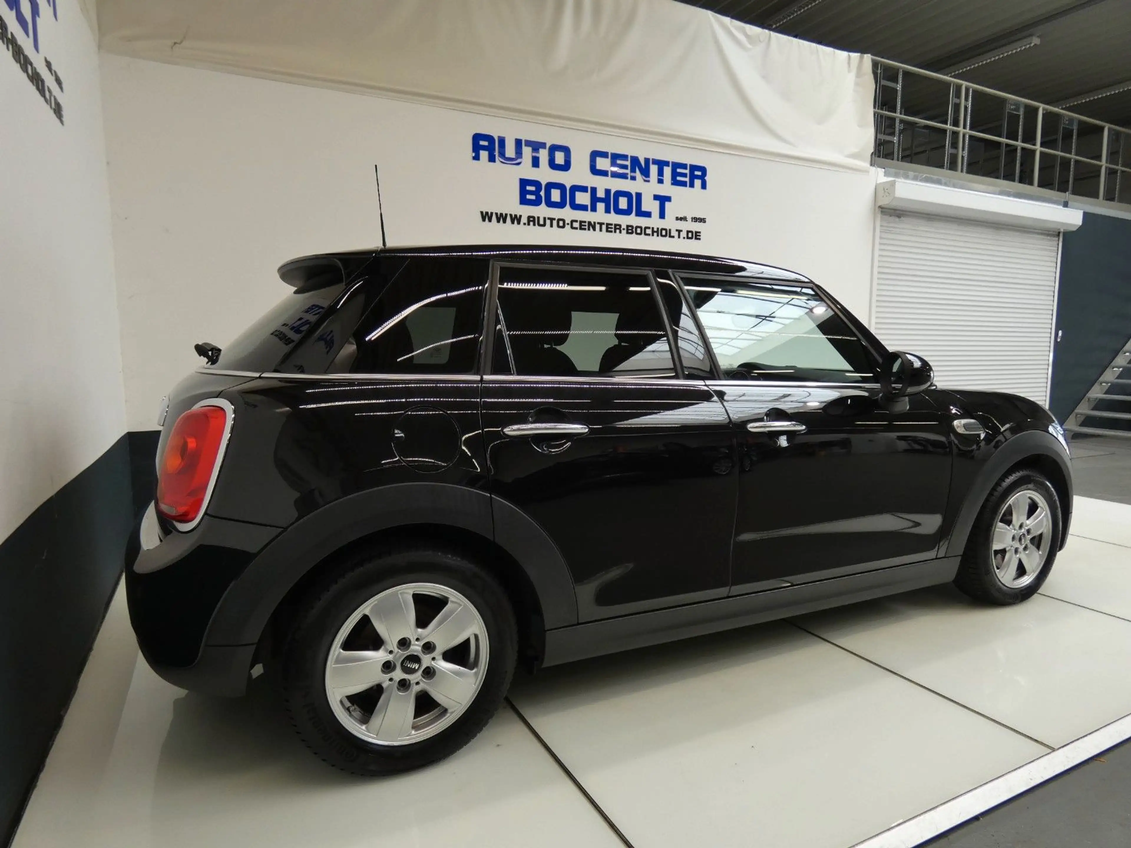 MINI One 5-trg.Pepper*LC-Display*Klimaaut*PDC — photo 8