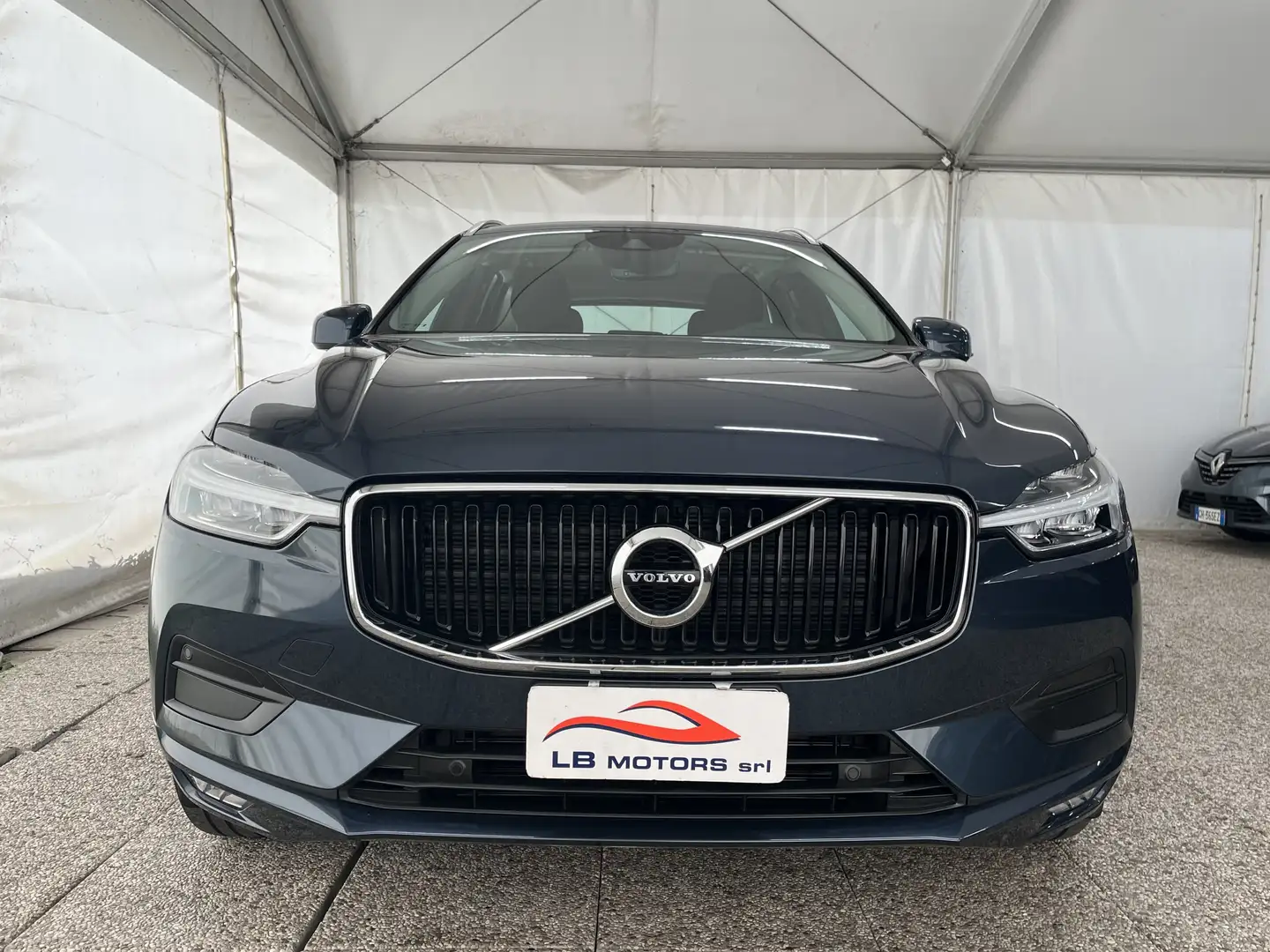 Volvo XC60 XC60 2.0 b4 Business Plus awd geartronic Grigio - 2