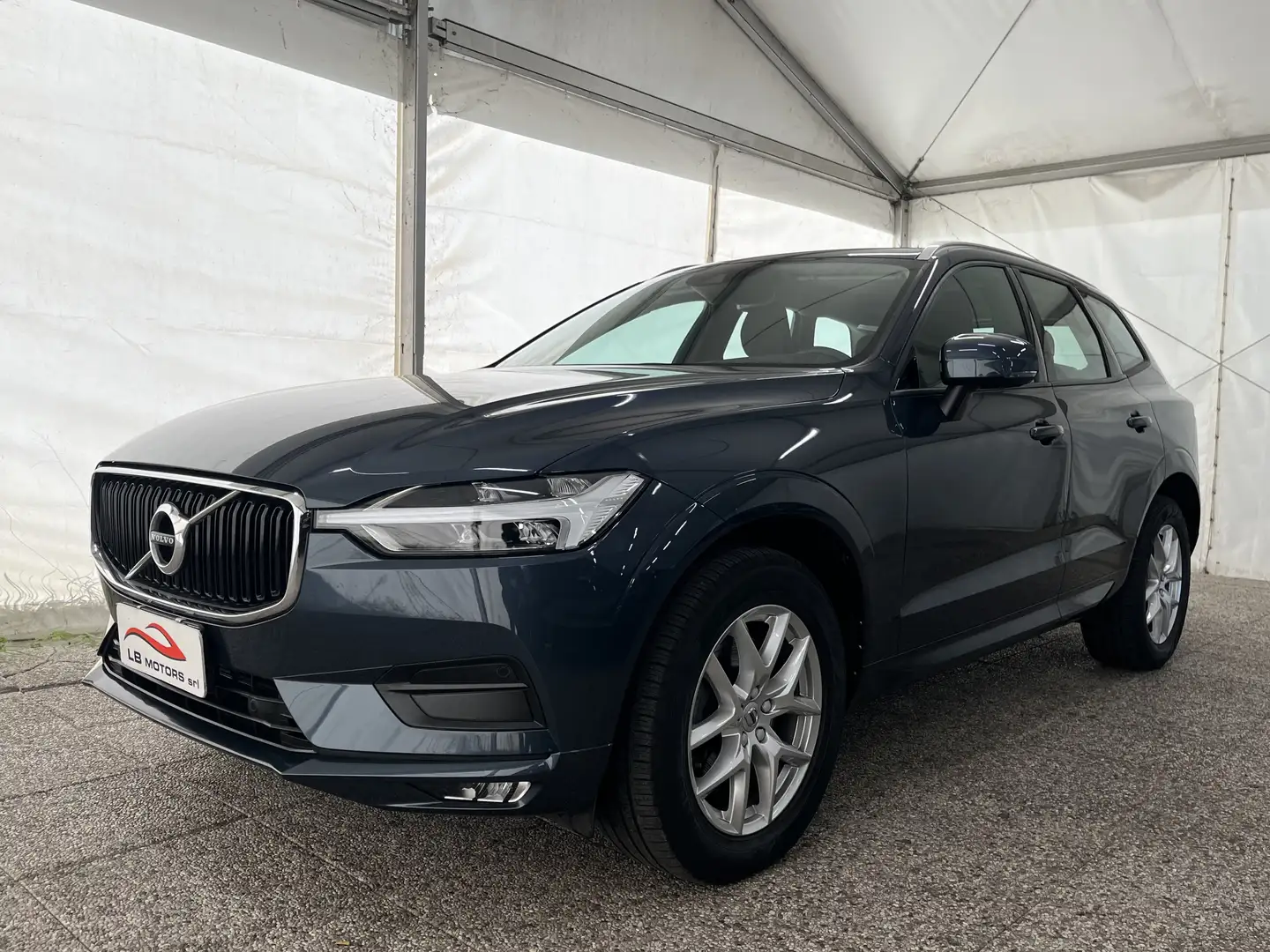 Volvo XC60 XC60 2.0 b4 Business Plus awd geartronic Grigio - 1