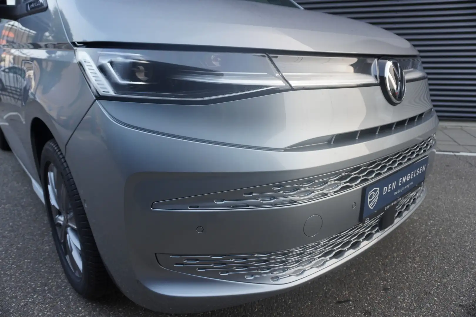 Volkswagen 1.5 eHybrid L2 Bulli Edition 4-Motion, IQ Light ko Grau - 2