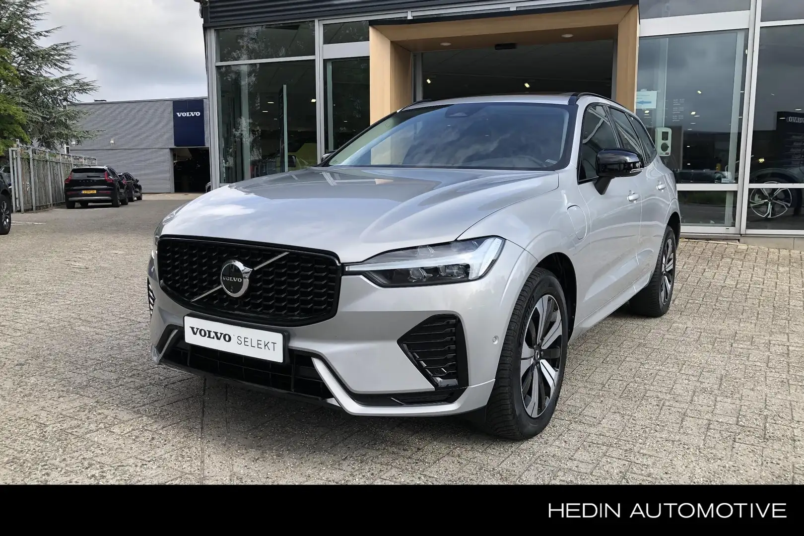 Volvo XC60 2.0 T6 Plug-in hybrid AWD Plus Dark | Pilot assist Grigio - 1