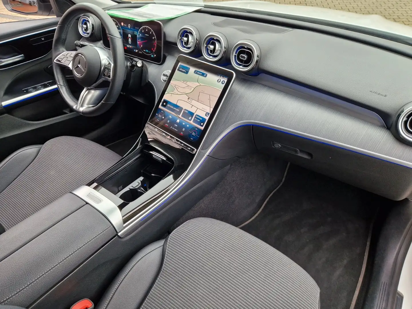 Mercedes-Benz C 300 Lim. Automatik/Navi/Distronic/LED Weiß - 2