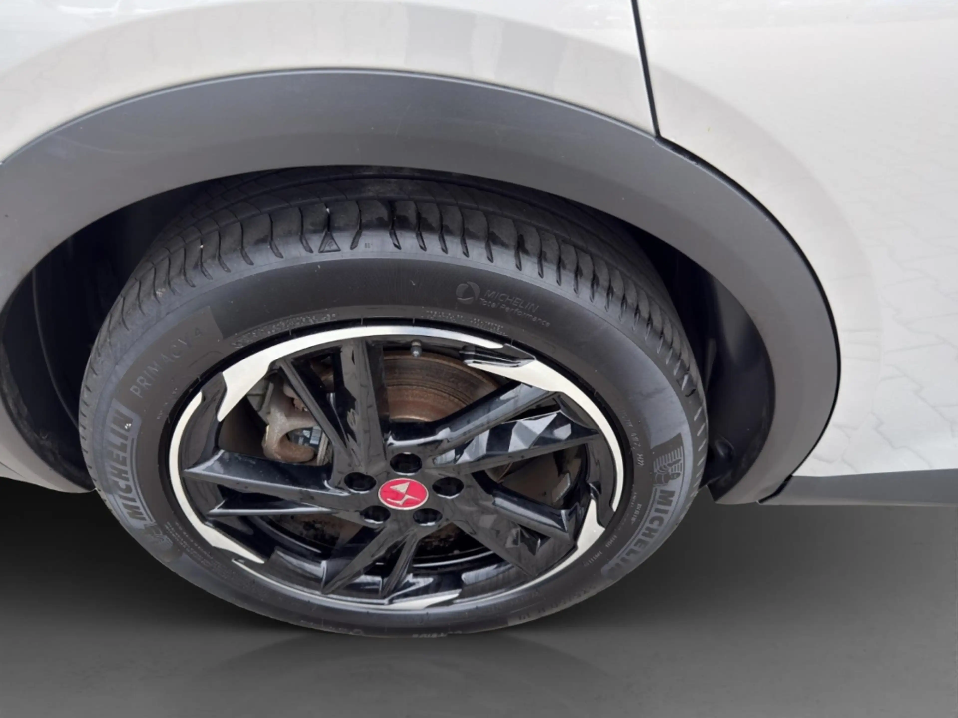 DS Automobiles DS 7 E-Tense  Performance Line +  E-TENSE 225 1.6 — photo 23