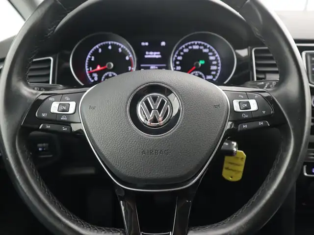 Volkswagen Golf Sportsvan view 13