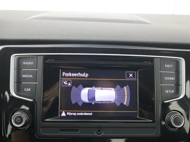 Volkswagen Golf Sportsvan view 10