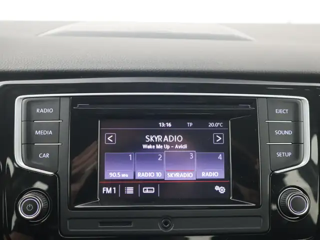 Volkswagen Golf Sportsvan view 20