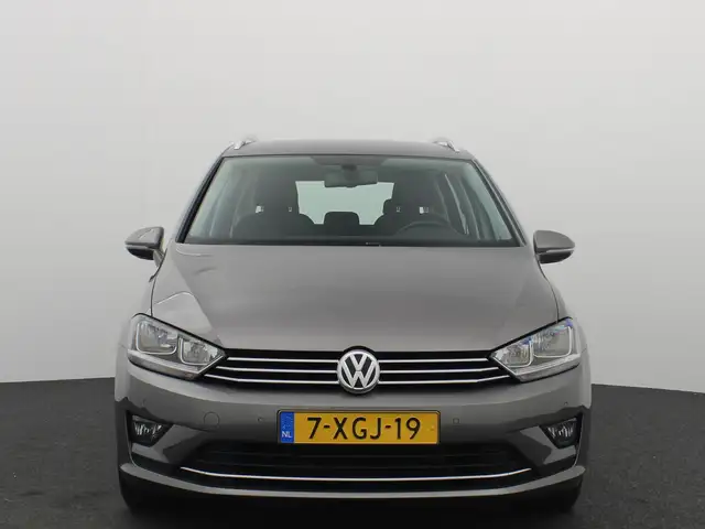 Volkswagen Golf Sportsvan view 17