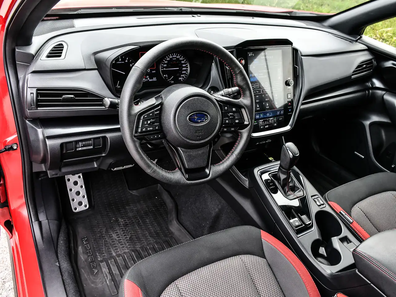 Subaru Impreza снимка Subaru Impreza