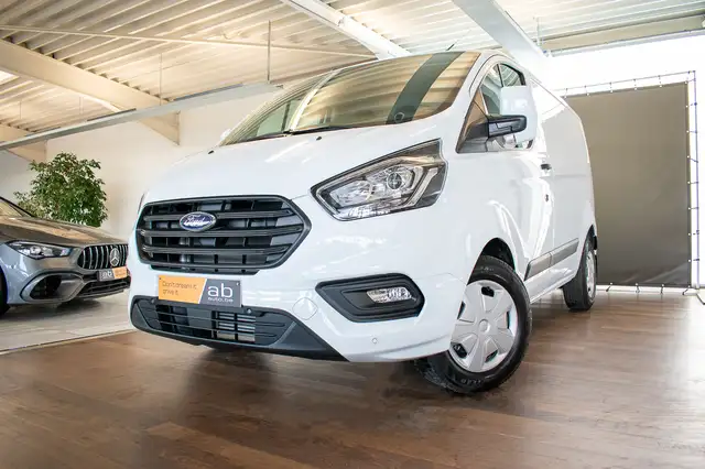 Ford Transit Custom main image