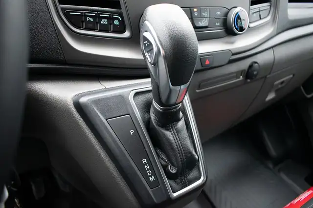 Ford Transit Custom view 11