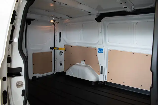 Ford Transit Custom view 12