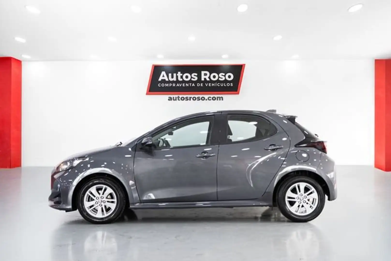 Toyota Yaris 125 S-Edition Gris - 2