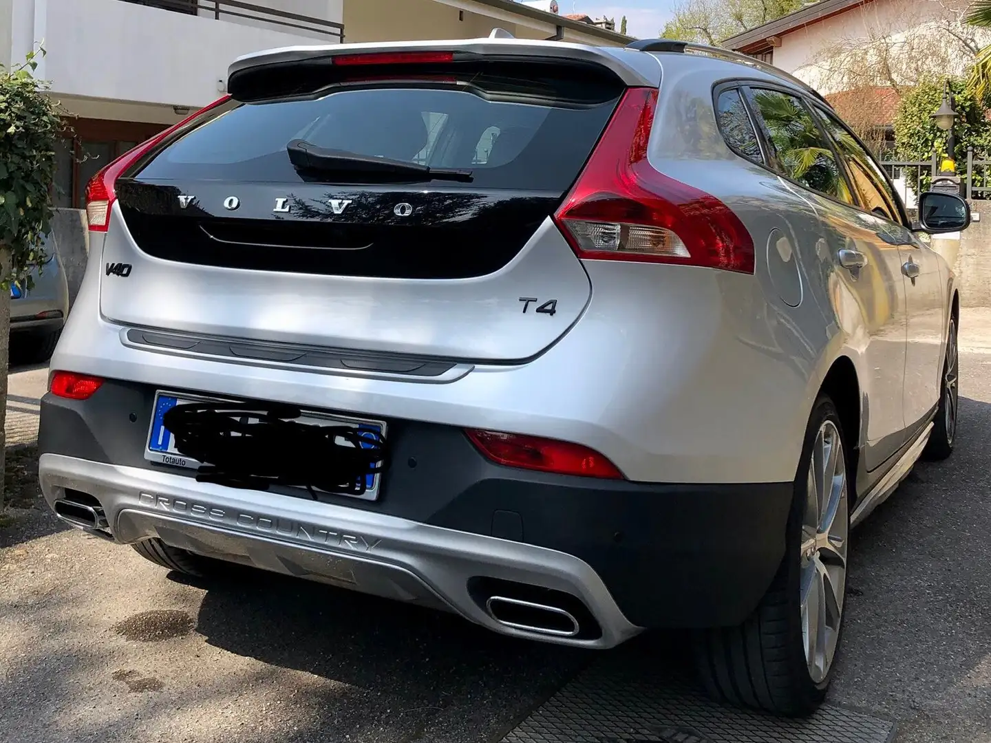 Volvo V40 Cross Country V40 Cross Country 2.0 t4 Momentum Argento - 2