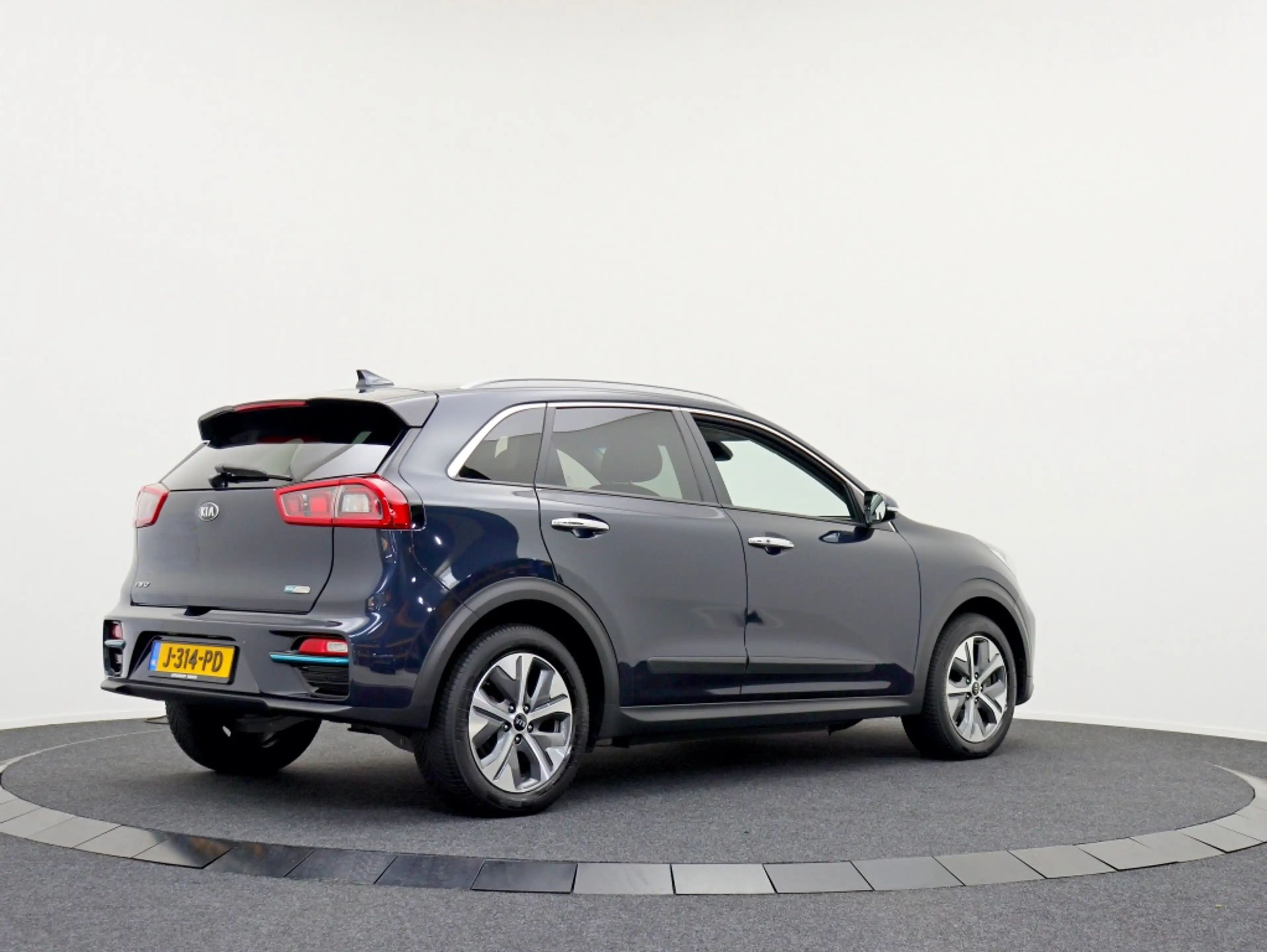 Kia e-Niro ExecutiveLine 64 kWh | SOH 93.8% / 494km! | Leder — photo 2