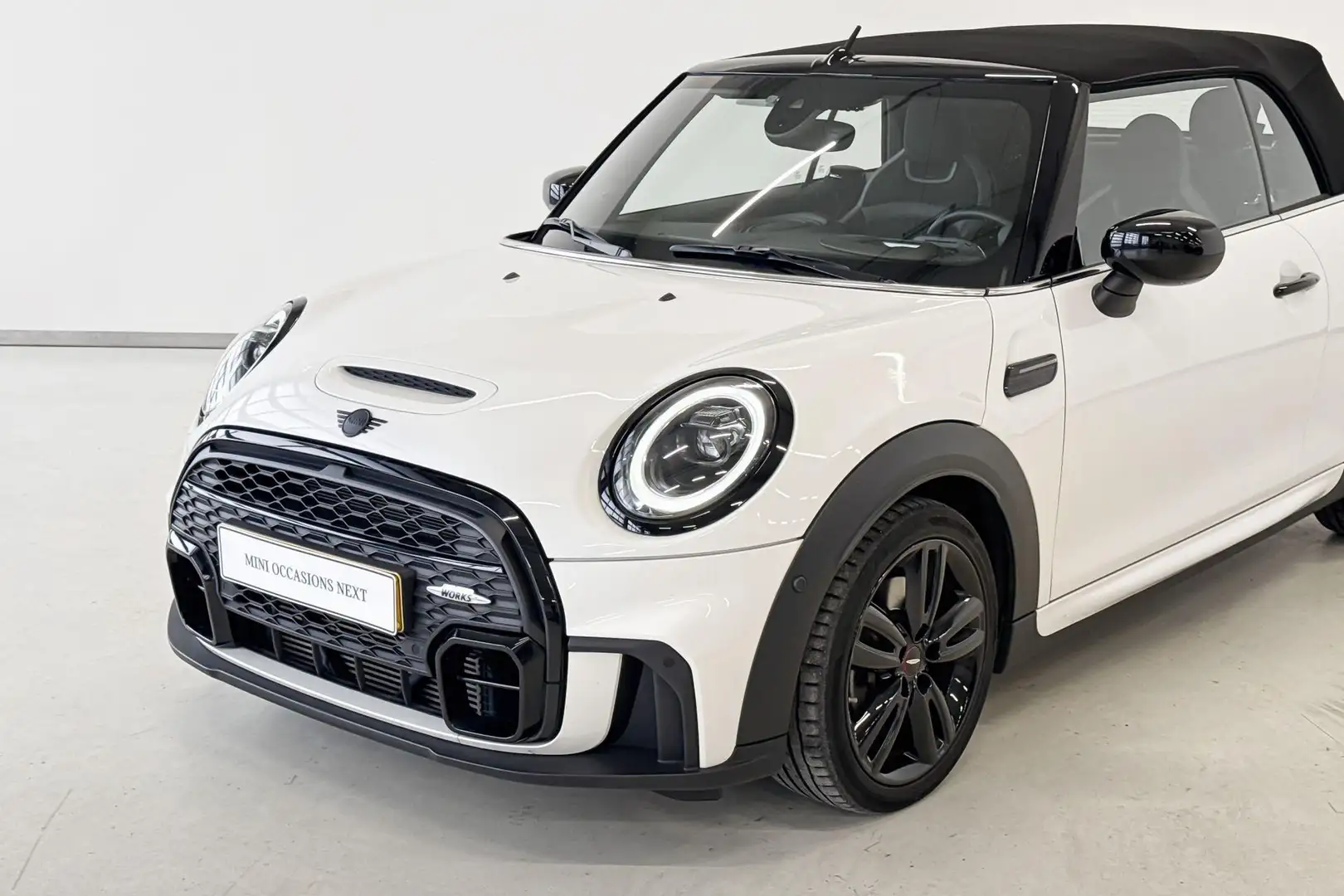 MINI Cooper S Cabrio Rockingham GT Edition JCW Uitvoering Aut. Weiß - 2