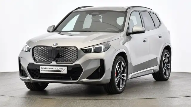 BMW iX1 xDrive30 Ansicht 8
