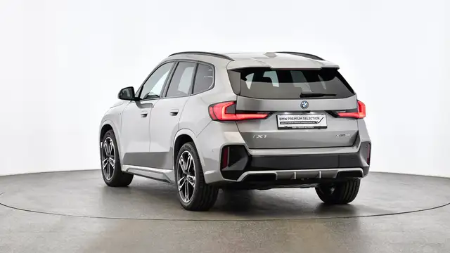 BMW iX1 xDrive30 Ansicht 3