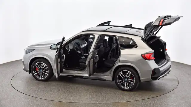 BMW iX1 xDrive30 Ansicht 20