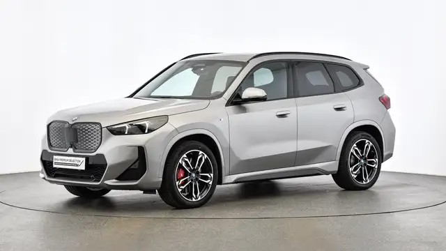 BMW iX1 xDrive30 Ansicht 1