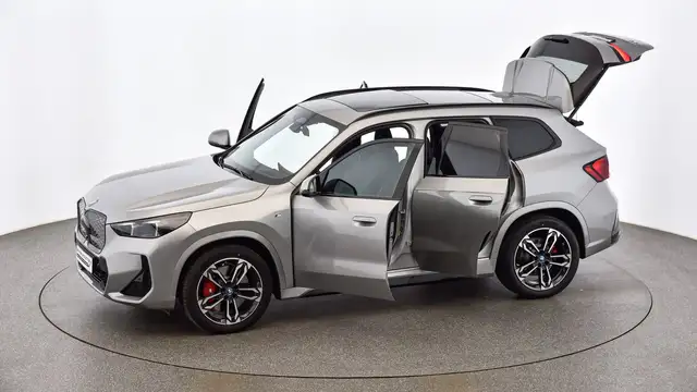 BMW iX1 xDrive30 Ansicht 22