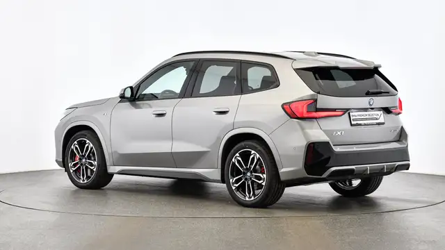 BMW iX1 xDrive30 Ansicht 4