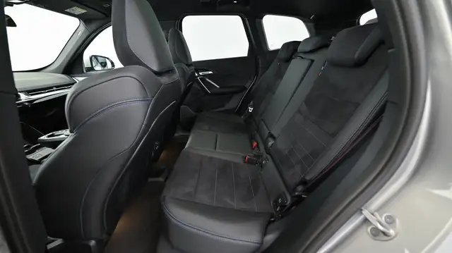 BMW iX1 xDrive30 Ansicht 34