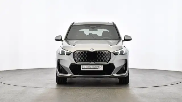 BMW iX1 xDrive30 Ansicht 9