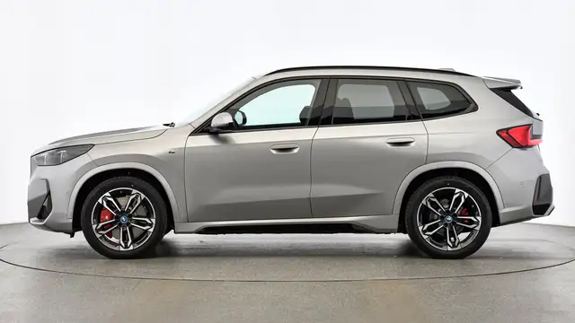 BMW iX1 xDrive30 Ansicht 6